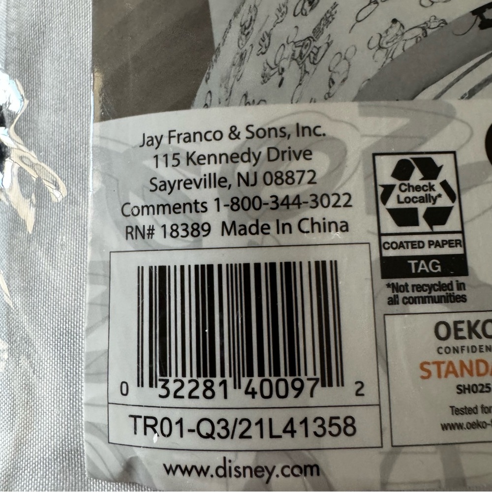 Disney QUEEN Sheet Set - Black and White NEW! - Picture 6 of 13